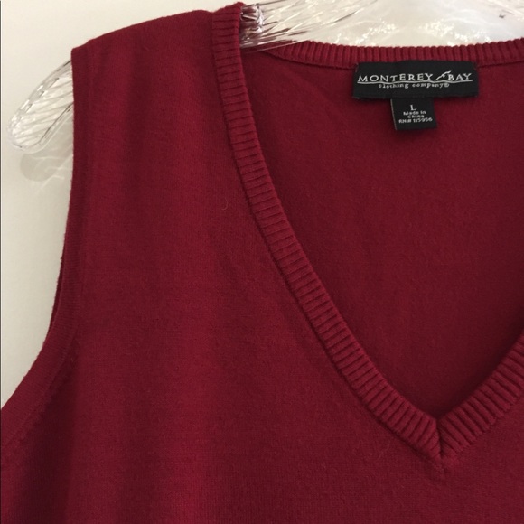 Monterey Bay Women’s Burgundy Classic V-Neck Vest  L - Picture 3 of 14